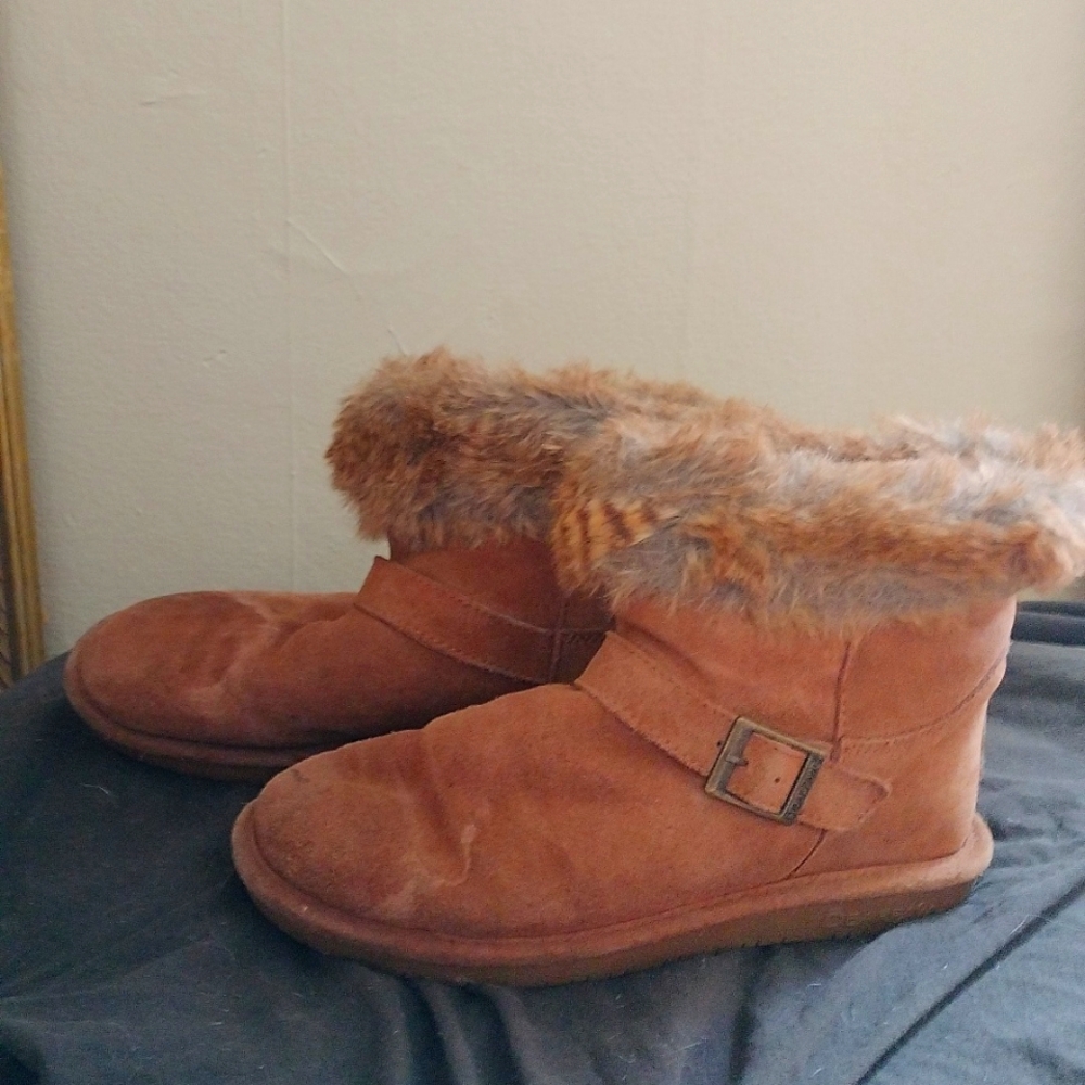BearPaw Shorty Boots